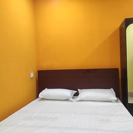 Hotel Sk Lodge Near Guwahati Airport Bagian luar foto