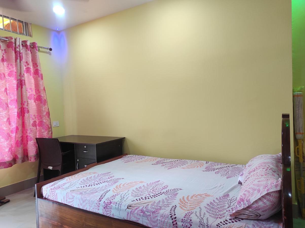 Hotel Sk Lodge Near Guwahati Airport Bagian luar foto