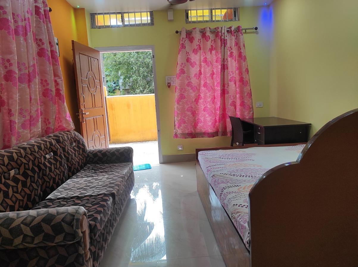 Hotel Sk Lodge Near Guwahati Airport Bagian luar foto